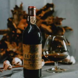 Carvalho, Ribeiro & Ferreira - Vinho Moscatel de Setúbal