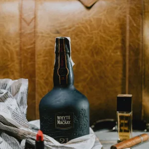 Whyte and Mackay - 21 anos