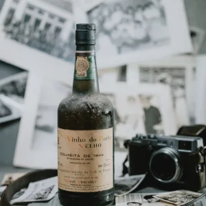 Real Vinícola - Vinho Velho do Porto - Colheita de 1944